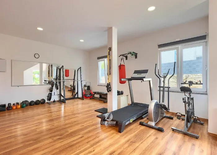 House In Iki I With Pool And Gym * Пула