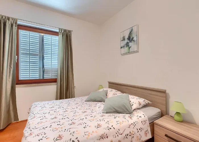 Holiday home House In Iki I With Pool And Gym