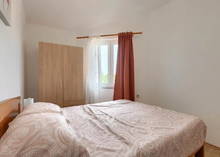 House In Iki I With Pool And Gym Holiday home Pula