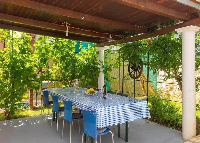 House In Iki I With Pool And Gym *