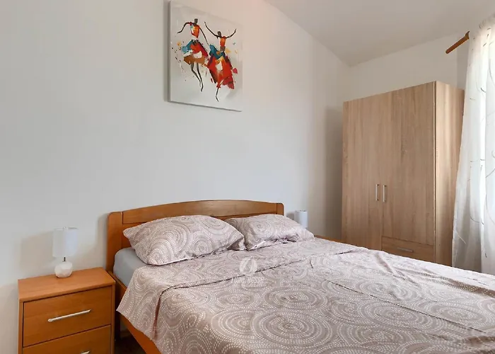 Будинок відпочинку House In Iki I With Pool And Gym *