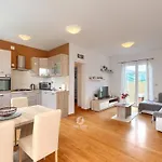 House In Iki I With Pool And Gym *