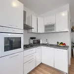 House In Iki I With Pool And Gym